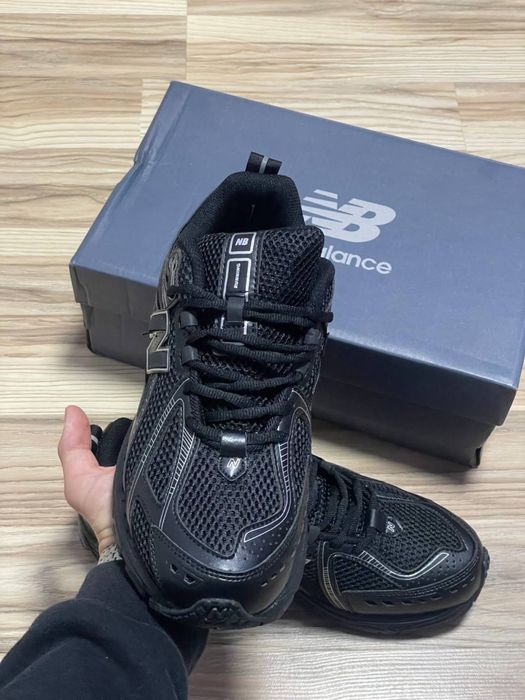 кросівки New Balance 1906R