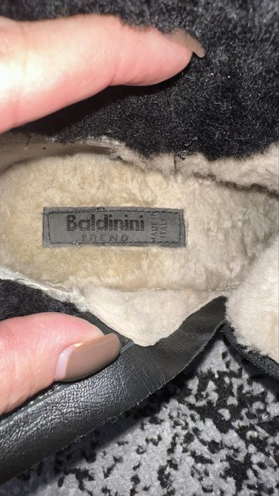 Baldinini Італія оригінал зимові шкіряні чоботи на цигейкі овчині р.37