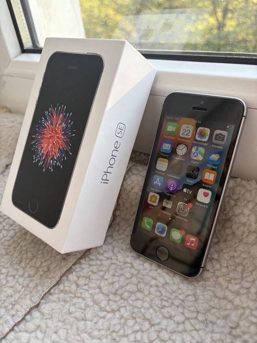 iPhone se 2016 32 гб нова батарея