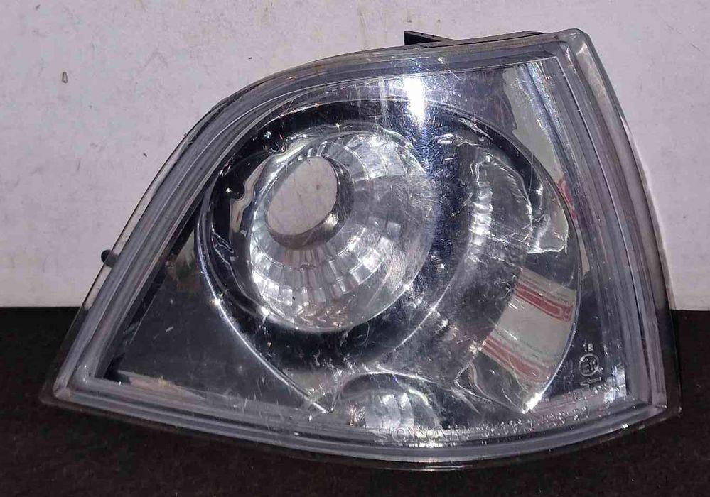 Pisca Frente Direito BMW 3 Coupé (E36) ano 1996