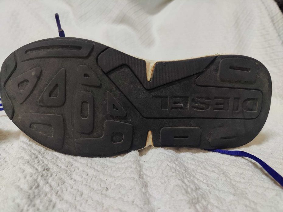 Sapatilhas Diesel tam. 43 em muito bom estado