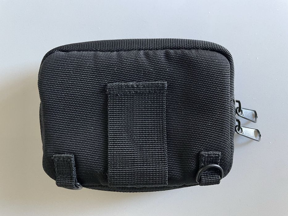 Bolsa Compacta T’nB p/ Eletrónicos ou Acessórios–Versátil, Resistente