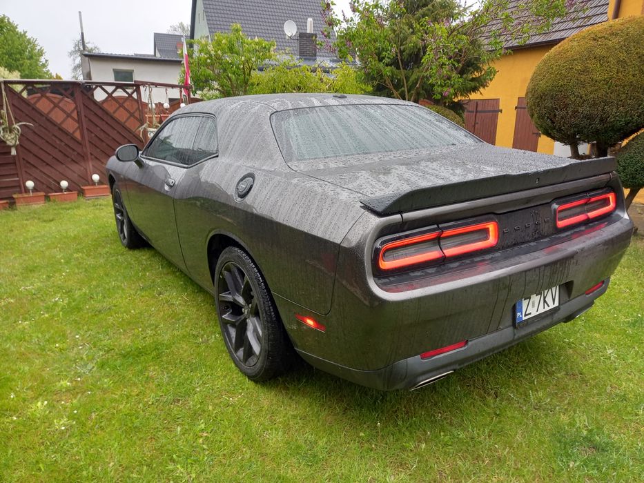 Dodge Challenger model 2021 zamiana