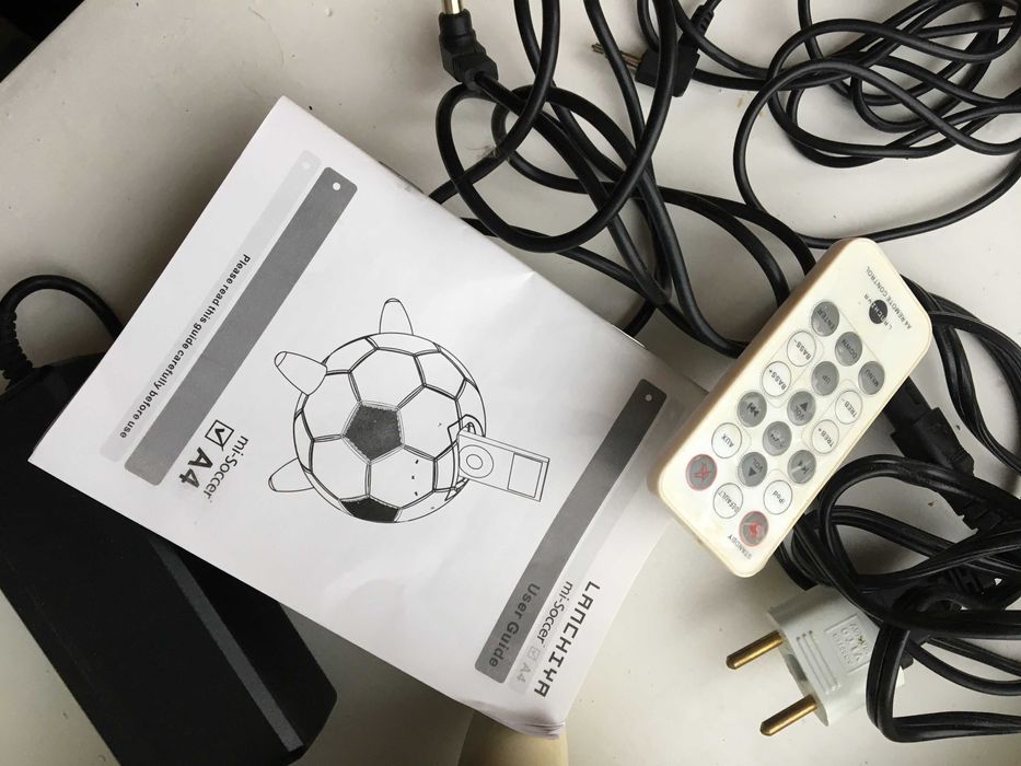 Айфон 4 + аудісистема і док-станція