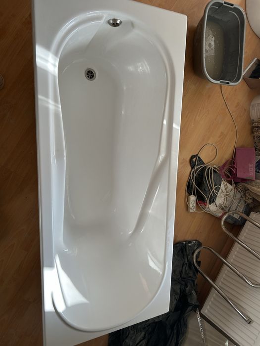 Акрилова ванна б/у