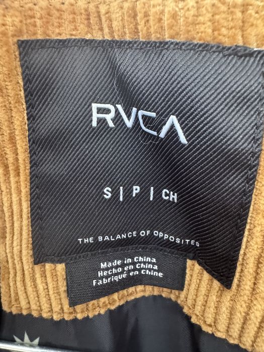 Casaco puffer bombazina mostarda RVCA