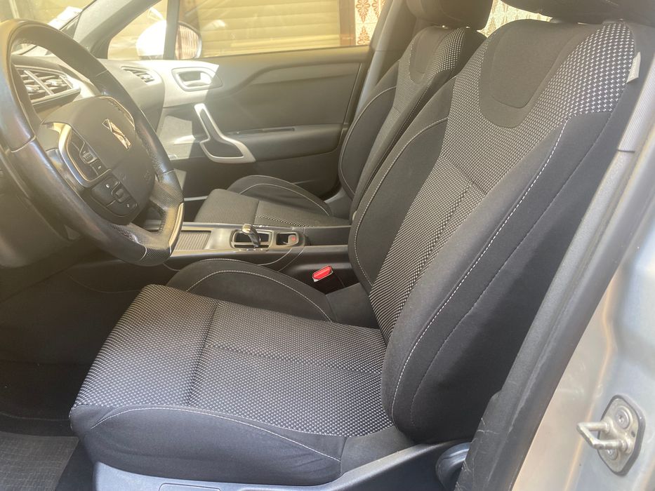 DS  DS4 1.6 HDi automático 207.000 klms