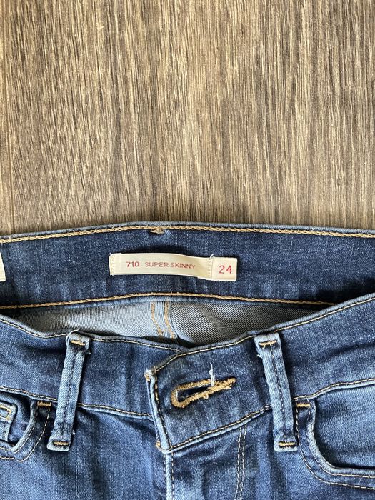 Джинси жіночі Leviʼs 24 розмір Super skinny+ майка
