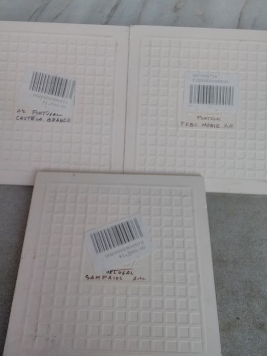 Três tipos de Azulejos novos