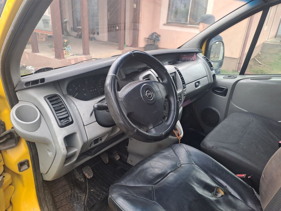 Опель віваро 1.9