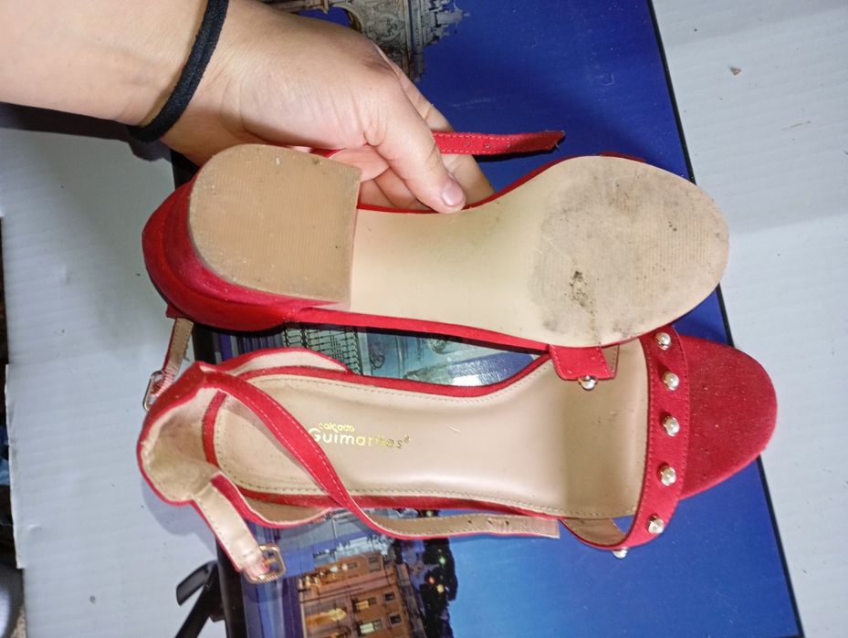 Sandalias meio tacão