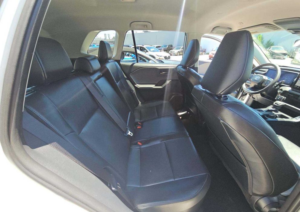 Toyota RAV4 Hybrid XLE Premium AWD 2026 з ПДВ