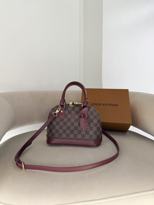 Сумка Louis Vuitton Alma BB