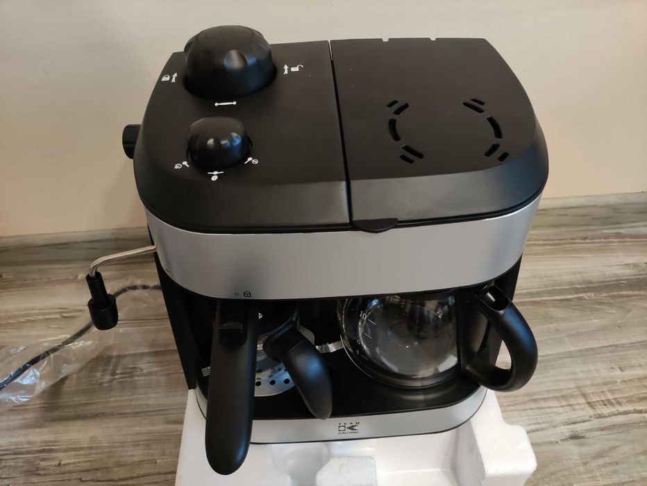 Ekspres ciśnieniowo-przelewowy Kalorik TKG EXP 1001 C 1800 W