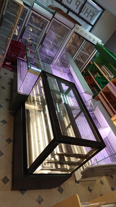 Witryna cukiernicza lada chłodnicza 144 ciastkarka Nowa od ręki