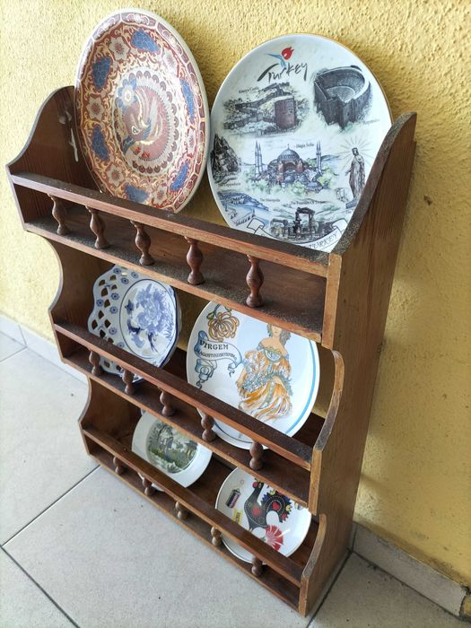 Pratos de Coleção e Escaparate