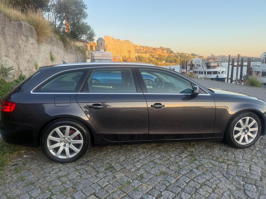 AUDI A4 AVANT 2.0 TDI — 2010 — 216.000 km