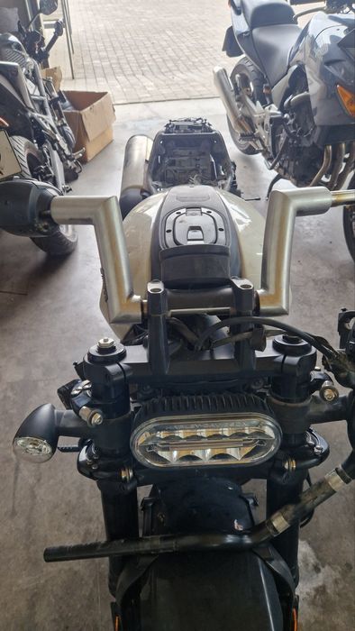 Руль Harley-Davidson Sportster S .