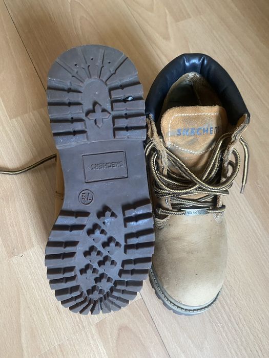 Ботинки со шнуровкой Skechers  40-41