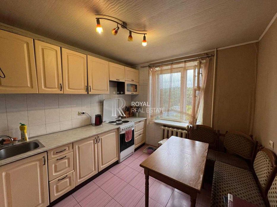 Продаж 2 кімн. Квартира, 2 спальні, вул. Кавказька, Солом'янка, Київ