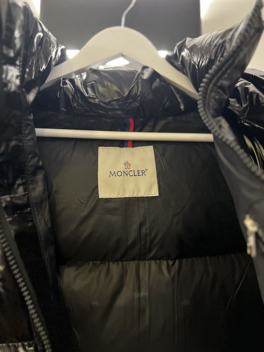 Kurtka Moncler Montbeliard Down jacket size 3