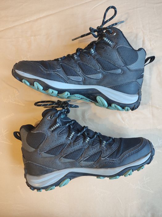 Трекинговые ботинки merrell