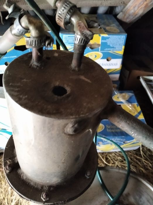 Нержавіюча ємність