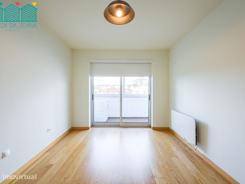 Apartamento T2 com Garagem Fechada em Aveiro