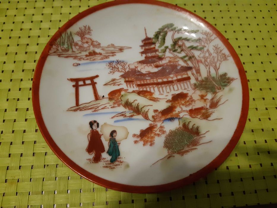 Porcelana, stara Japonia, filiżanka z podstawkiem, rzadkość