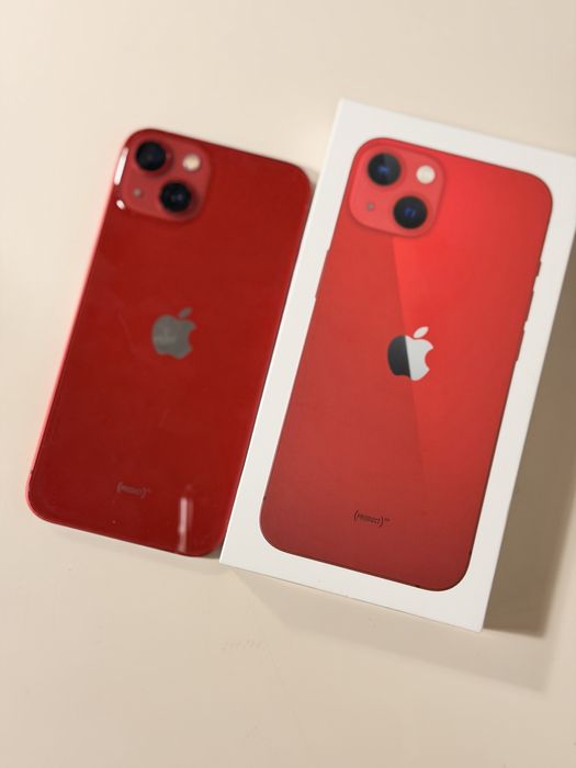 iPhone 13 red 256гб