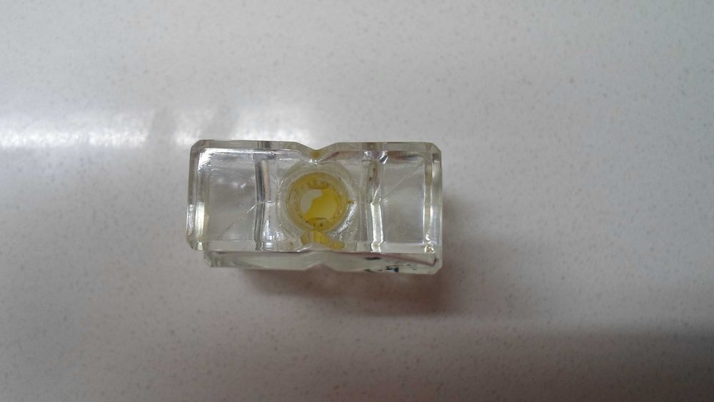 Fidji YSL Elie Saab Cacharel Magnolia флаконы