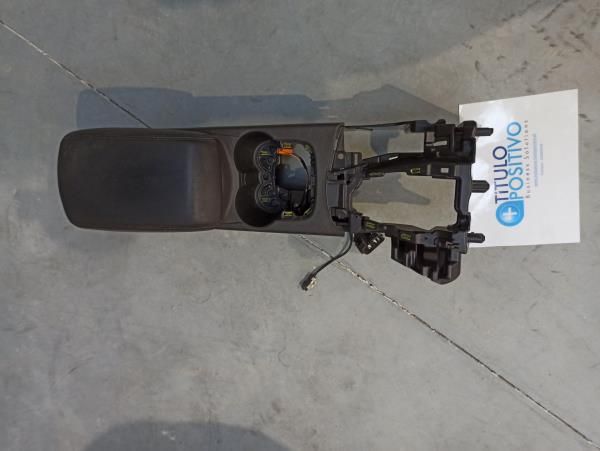 Consola de apoio de braço - FORD FOCUS III | 10 -