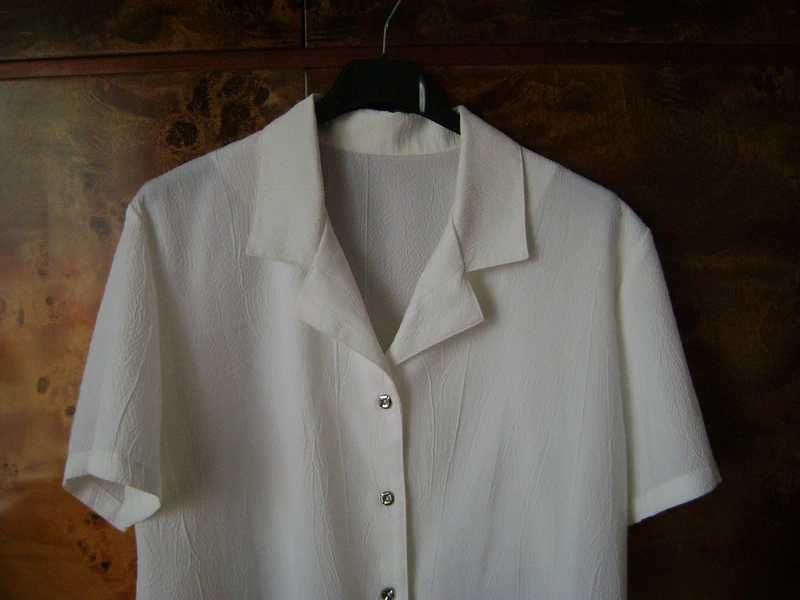 Biała elegancka bluzka