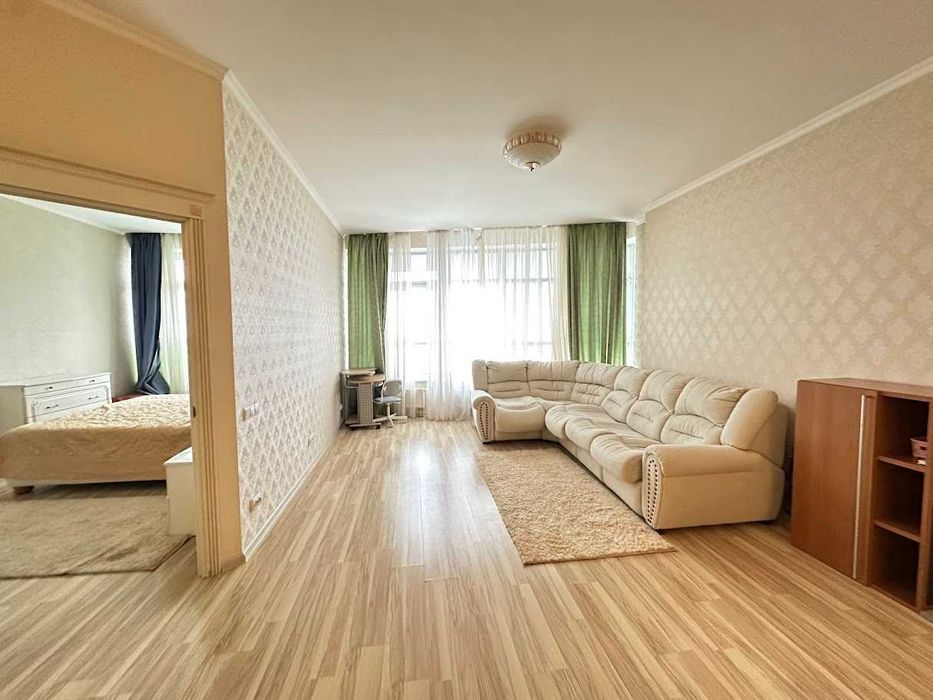 Без %! Оренда 2-к квартири ЖК Карнегі, Кловський узвіз, 7 (90 кв.м.)