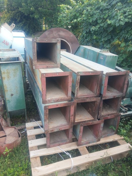 Podajnik kubełkowy 10 m  50 ton na godzinę