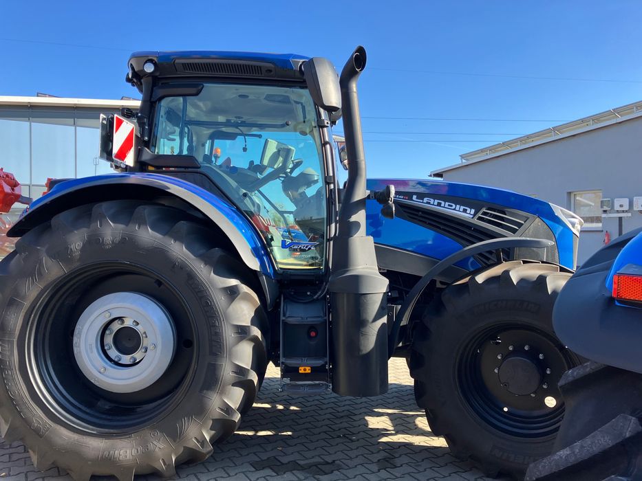 Ciągnik rolniczy Landini 7-240 - CENA BRUTTO +3 lata gwarancji w cenie