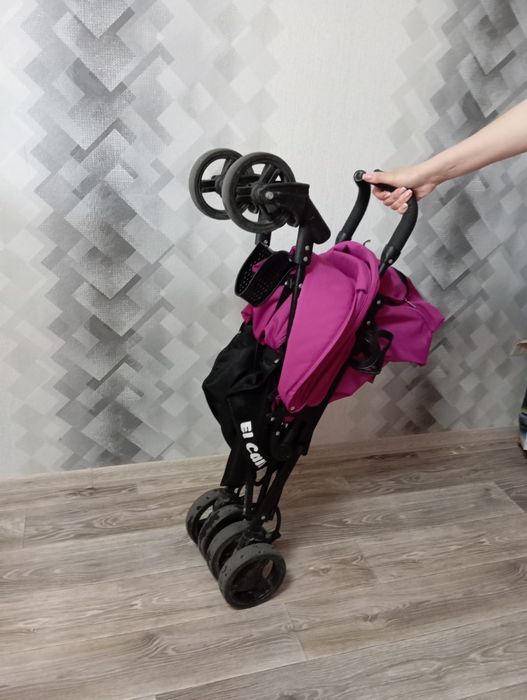 Прогулянкова коляска