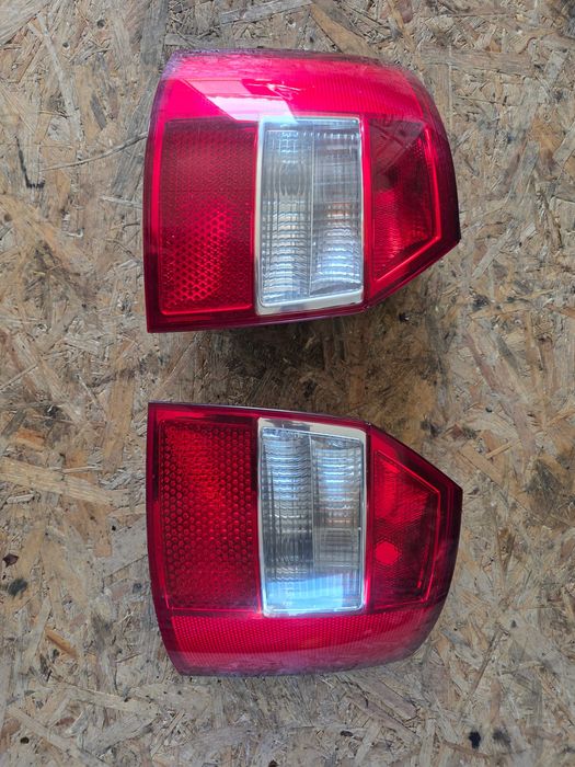 lampa tył tylna Audi a4 b6 kombi 02 rok  cena za sztuke