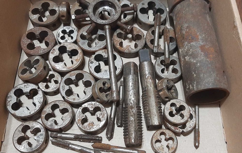 Плашки, метчики СССР ЛОТ