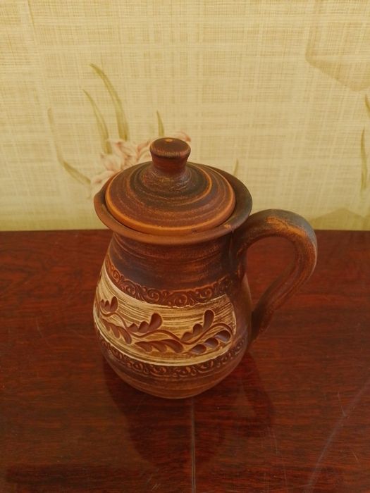 Продам глечик з глини
