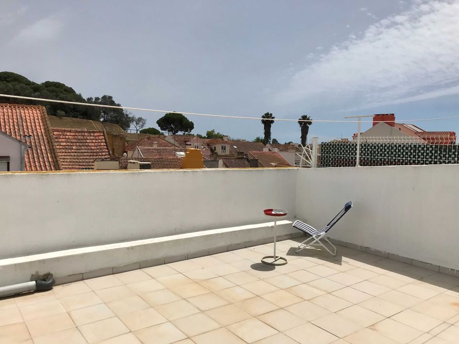 Casa para arrendar no Seixal, frente ao rio e a Lisboa