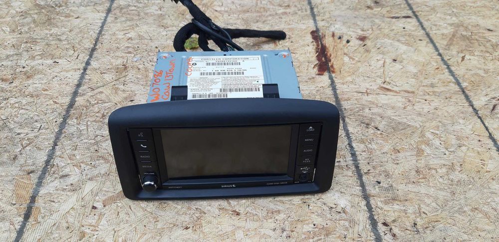 RADIO Chrysler Voyager Dodge Caravan Ram 11-19r