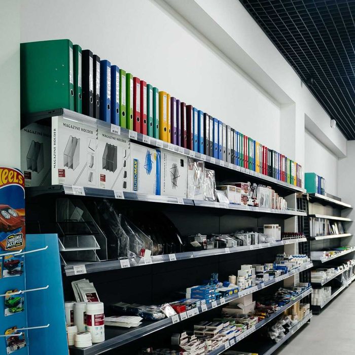 Торгові стелажі. Обладнання. Полиці. Полки. Торговий металевий стелаж.