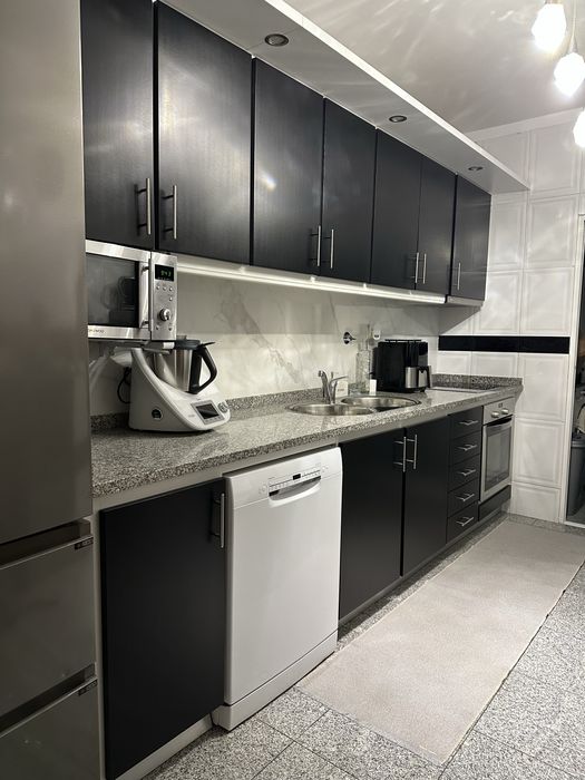 Moveis de cozinha com pedra e banca