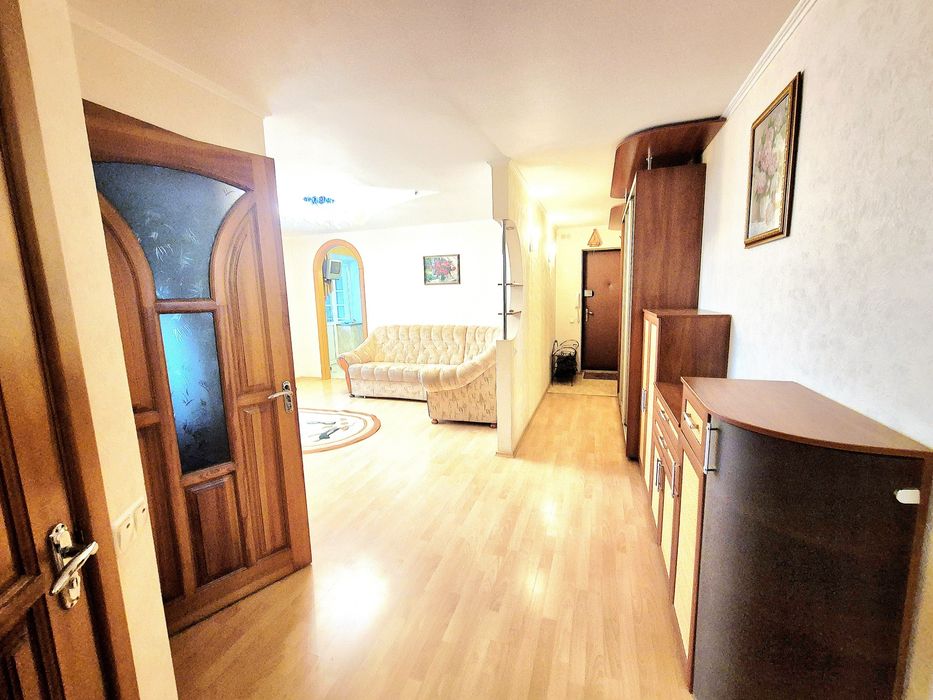 Здається 3-х кв з Автономним опаленням перша здача початок Богунії