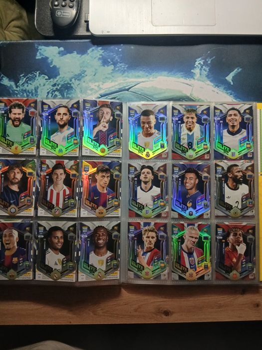 Album kompletny Panini fifa adrenalyn 26