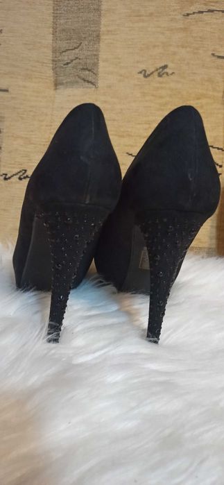 Buty zamszowe na obciase Belle Women