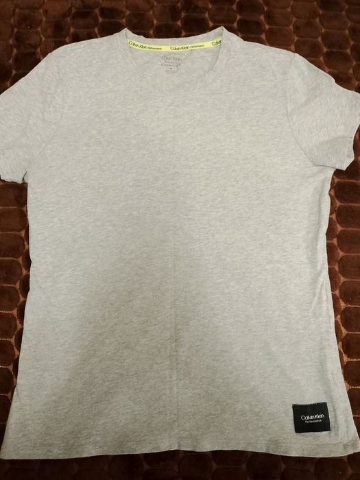 Футболка Calvin Klein