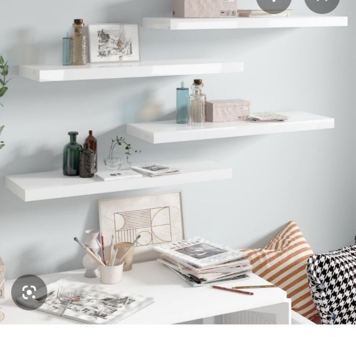 Prateleiras de parede lacadas