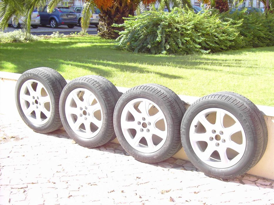4 Rodas quase NOVAS